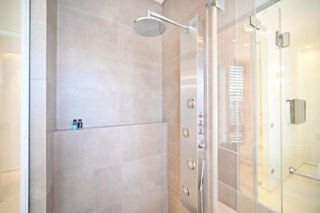 Apartment Luxe 3br Penthouse W Jacuzzi&parking&mamad By Holyguest Tel Aviv
